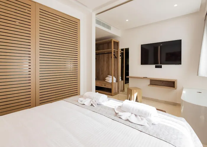 The Wine 4* Rhodes City