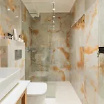 The Wine 4*